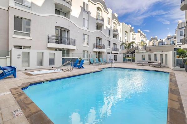 AQUA Marina Del Rey - Amenities