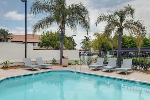 Parkside Court - Amenities