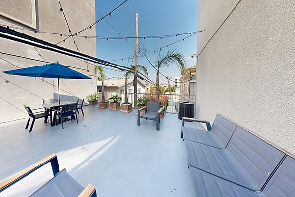 Regency Palm Court - Amenities