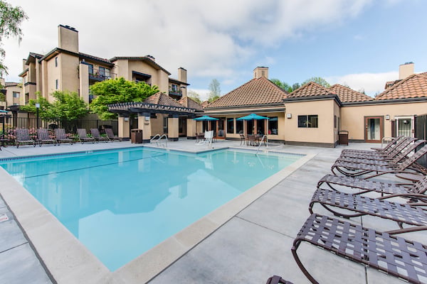 Verandas - Amenities
